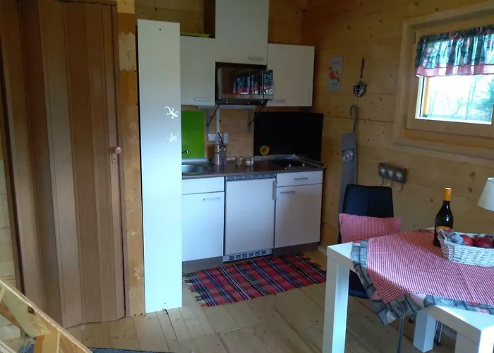 Petra's Urlaubshuettn * Hermagor-Pressegger See